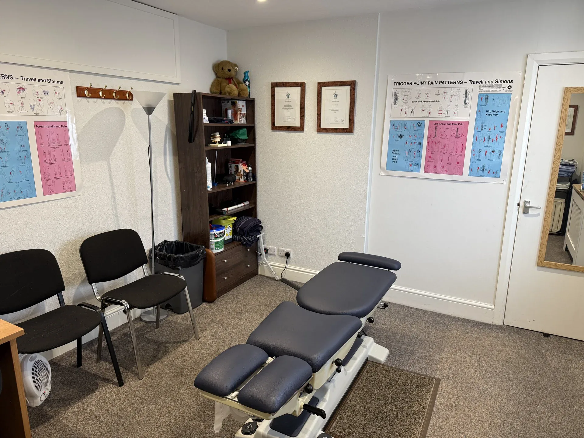 Taunton chiropractor treatment room - Momentum Chiropractic Silver Street clinic